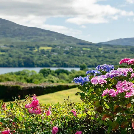 Large 5 Bedroom To Sleep 10 People With Wonderful Sea Views * Kenmare